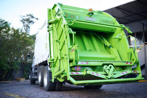 Best Yard Cleanup Services  in Streamwood, IL